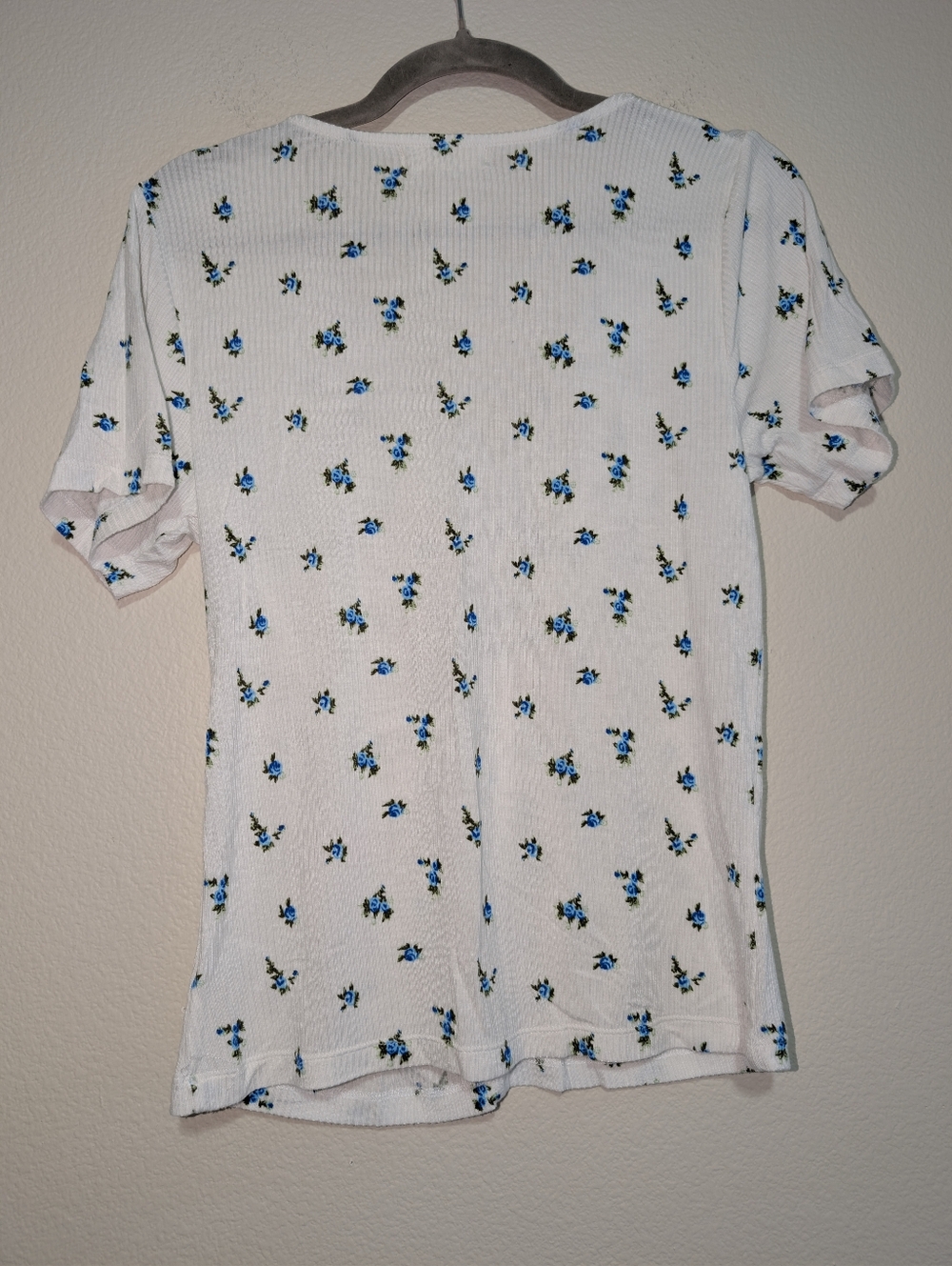 Nikki&Erin Spring Floral Ribbed Scrunched Front Top Size Medium - Picture 3 of 8